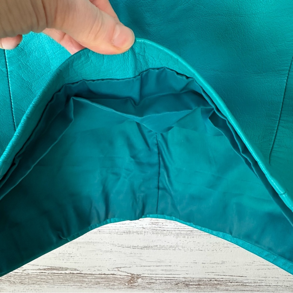 VINTAGE 90s 80s Leather Western Teal Turquoise High Waisted Mini Skirt Sz 8 - Picture 5 of 10